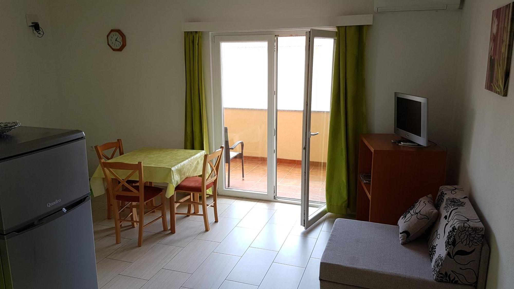 Apartments Mirjana Kustići Buitenkant foto